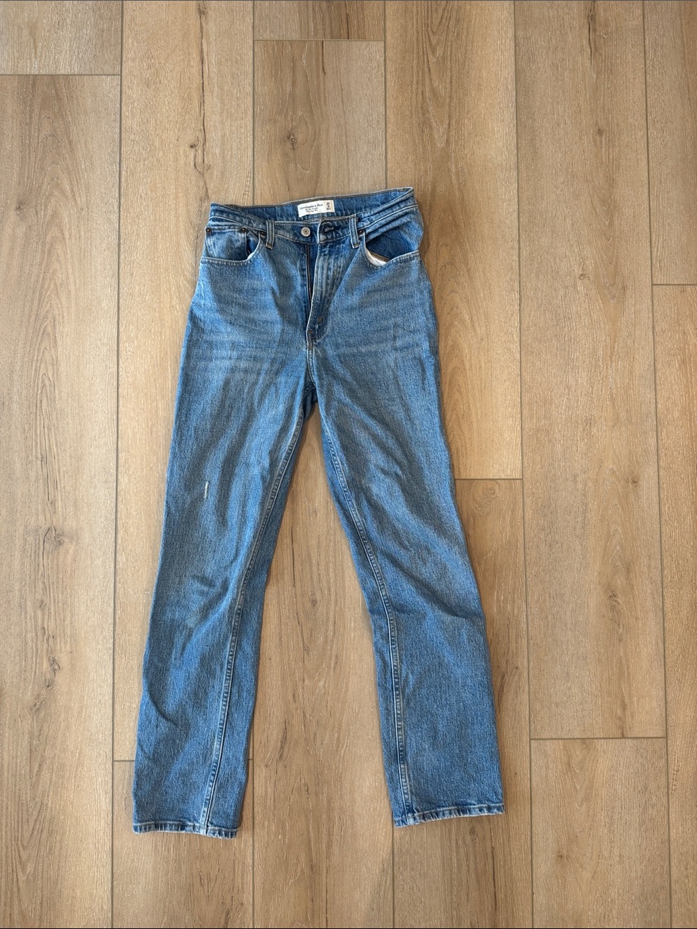Abercrombie & Fitch Men's Straight-Leg Blue Jeans